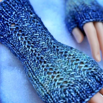 Zigzag Elegance - Knitted Fingerless Gloves