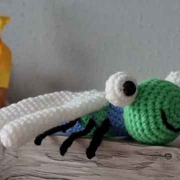 Amigurumi Häkelanleitung für die Libelle Bella ♥