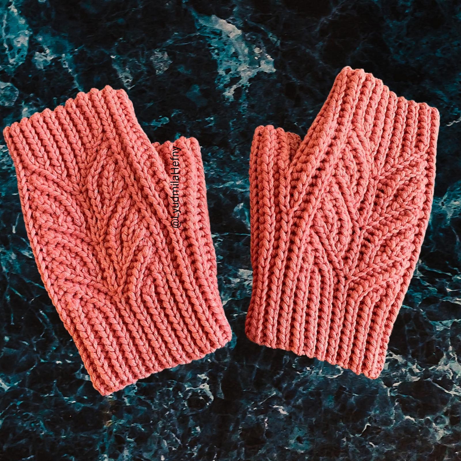 Thistle Crochet Mittens