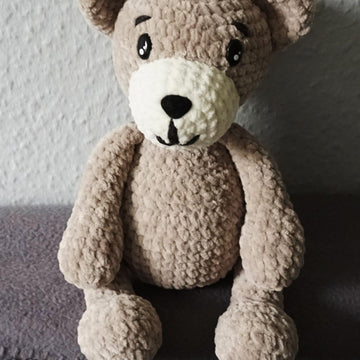 Crochet Pattern for Teddy Tom!