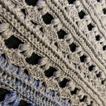 Triangular Scarf "Iphis"