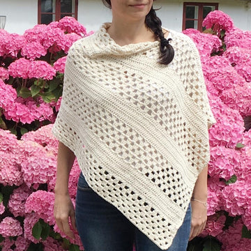 Granny stripes poncho