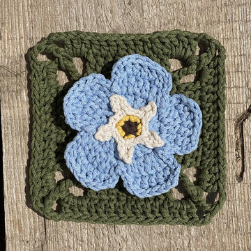 Forget me not Granny Square
