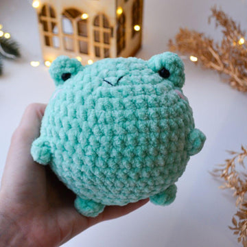 Crochet plush Frog pattern
