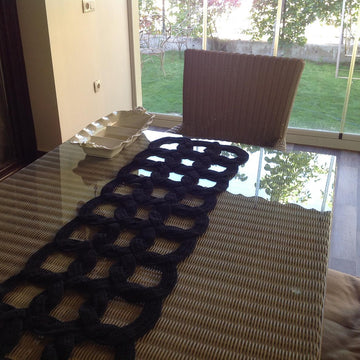 Table Runner N 144