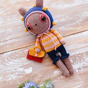 Crochet pattern Amigurumi Miki + accessories