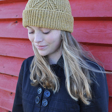 Hosta hat