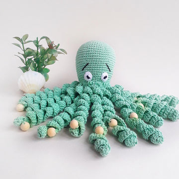 Оctopus rattle teether