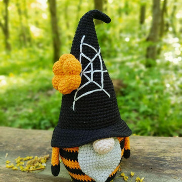 Halloween gnome (boy2)