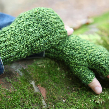 Morning Hugs mitts