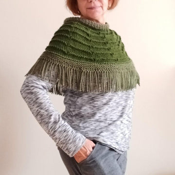 Riverbank Capelet