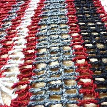 Idris shoulder shawl / kerchief / shawlette