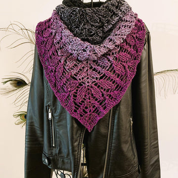 Triangular Scarf "Lytaia"