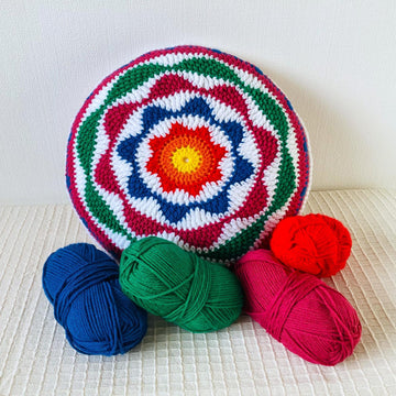 Round pillow II by HueLaVive