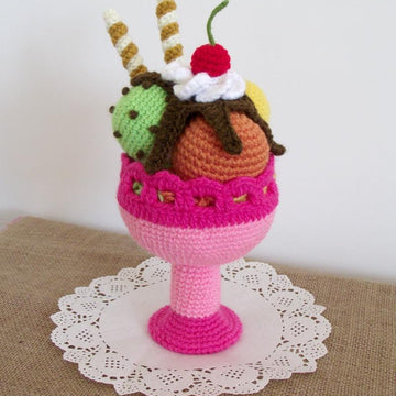 Ice Cream Sundae Amigurumi