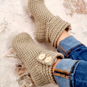 Cozy crochet slipper socks for adults and kids pattern S4