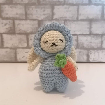 Bunny with Carrot Amigurumi