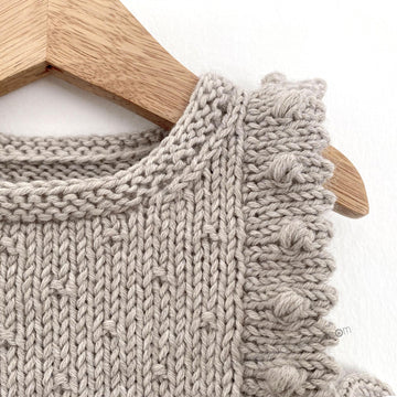 6 sizes – PLUMETI knit vest pattern