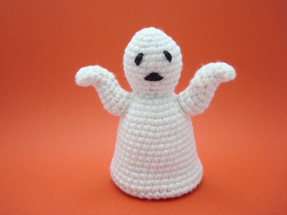 Halloween Ghost Free Amigurumi Pattern