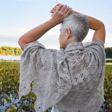 Wing-'o-the-Moth Shawl or Scarf