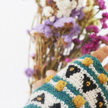Seed Fingerless Mittens