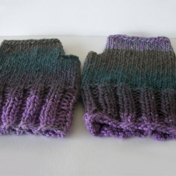 One Skein Easy Ribbed Fingerless Gloves