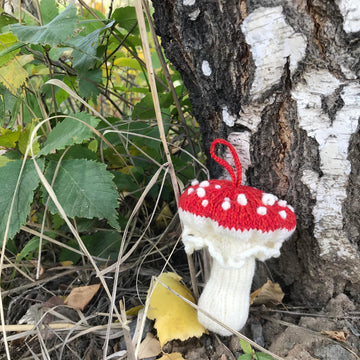 Knitted Fly Agaric Ornament Pattern: Christmas Toadstool Toy (PDF Tutorial)
