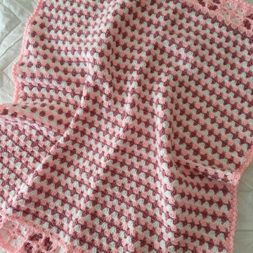 Top 'N' Tail Baby Blanket