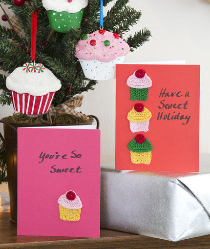 Cupcakes Holiday Cards in Aunt Lydia's Classic Crochet Thread Size 10 Solids - LC3168