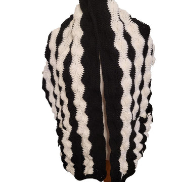 Full Moon Pocket Shawl