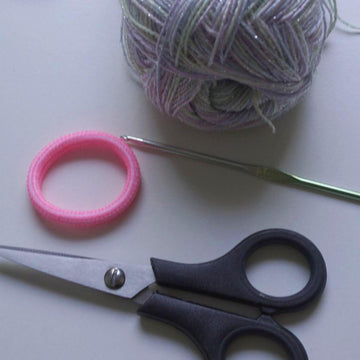 Häkelanleitung Scrunchie Haargummi mit Band