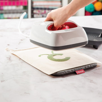 Cricut EasyPress 2 6"X7" - Raspberry