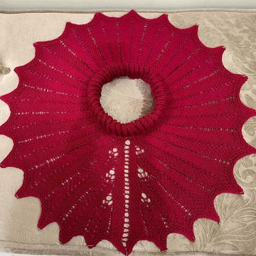 Queenara Cowl
