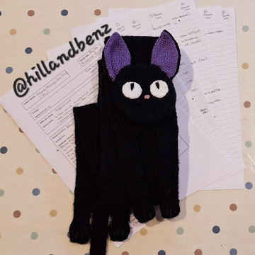 Jiji Manga cat scarf