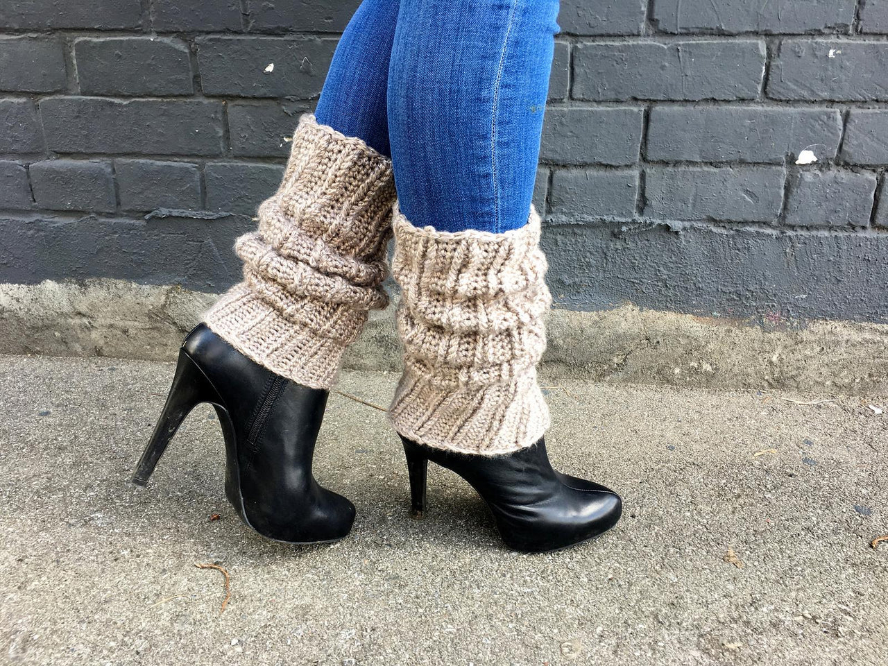 Crochet Leg Warmers Pattern: A-Leg-Up Leg Warmers