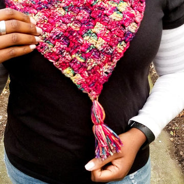 The Elisabeth Triangle Scarf