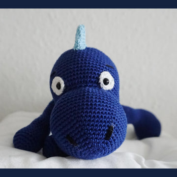 Häkelanleitung Amigurumi Dino Valentin Blue