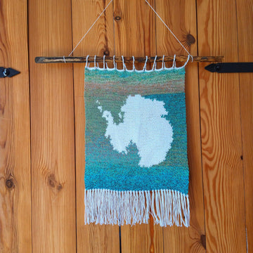 7 Hanging Maps