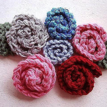606, KNITTED rolled rose, and leaf