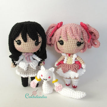 Homura amigurumi doll - crochet pattern by Crochelandia