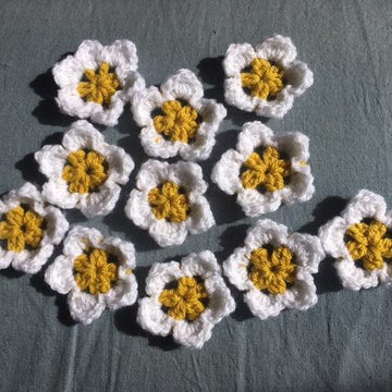 Daisy chain head band