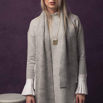 Lundbye Scarf