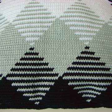 Diamond pillow