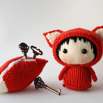 Big Tanoshi Fox Doll with removable tail
