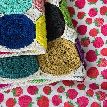 100 colours blanket