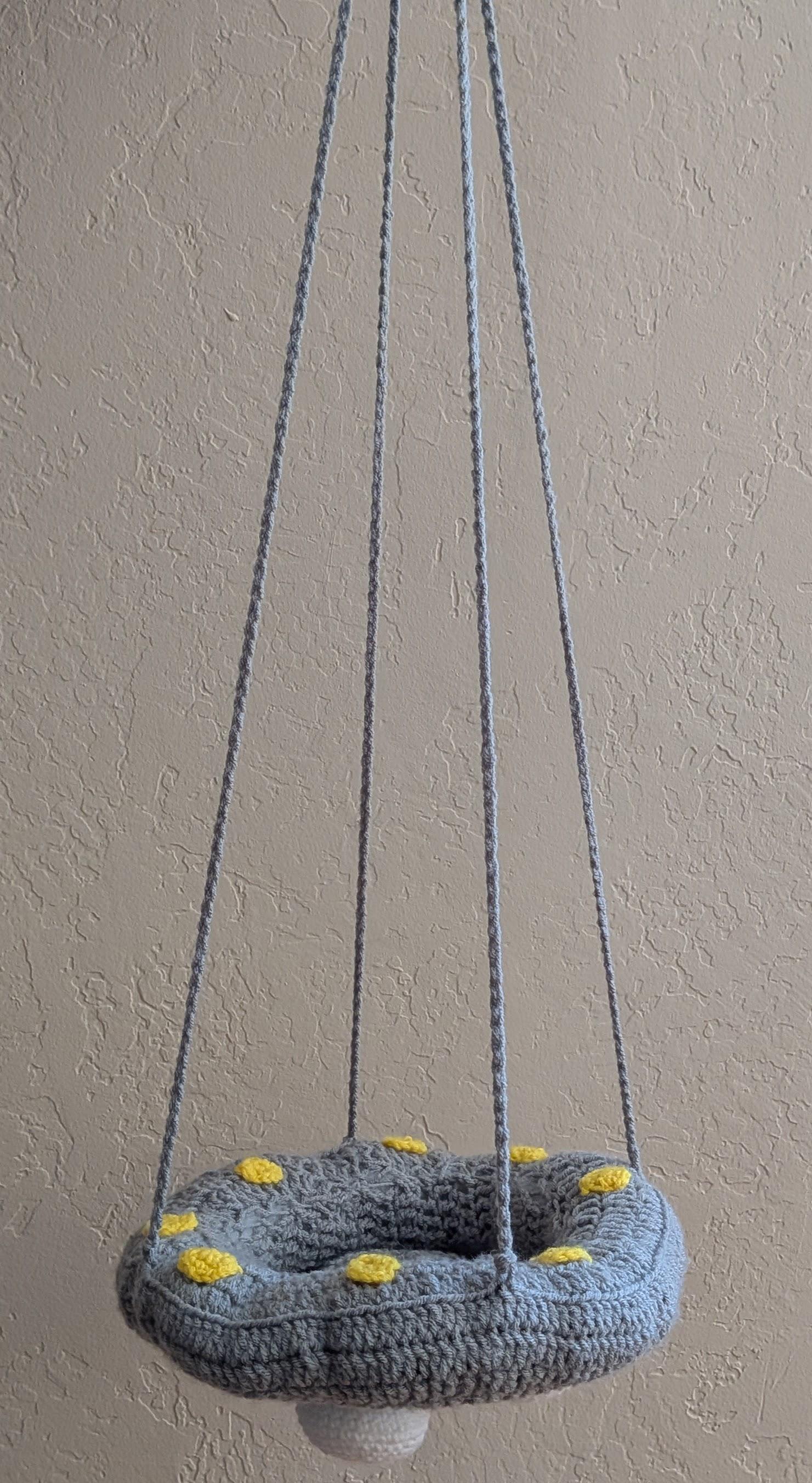 Hanging UFO basket