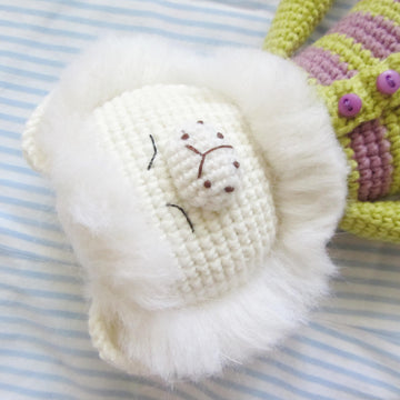 Gosha the White Lion
