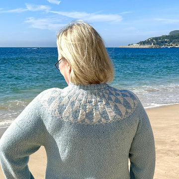 Sweater "Give peace a chance!"