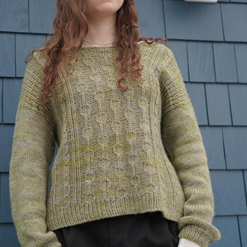 Circle Line Pullover