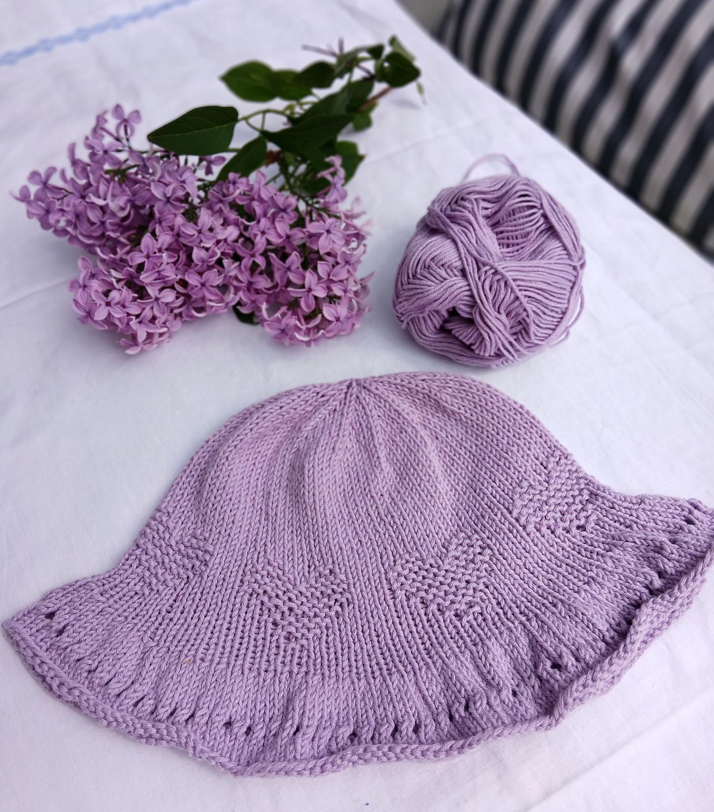 Sunny Heart Hat